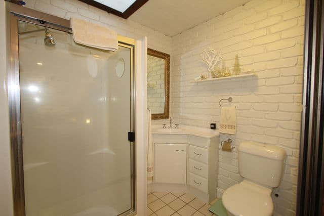 14 Slocomb Street, AVENELL HEIGHTS QLD 4670, Avenell Heights - Thumbnail 7