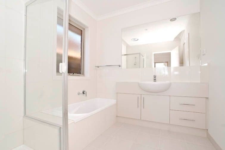 11 Peden Street, CHIRNSIDE PARK VIC 3116, Chirnside Park - Thumbnail 3