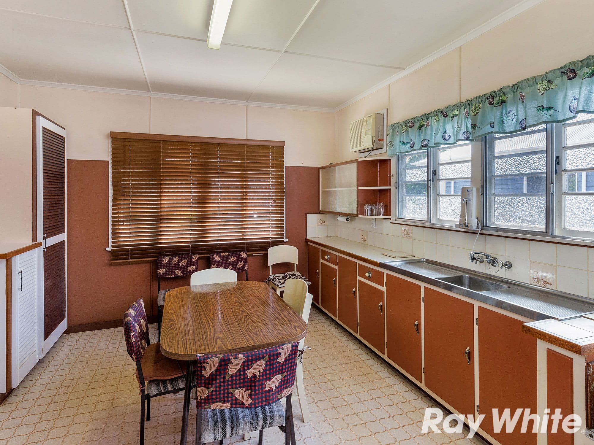53 Brickfield Road, Aspley QLD 4034, Aspley - Thumbnail 2