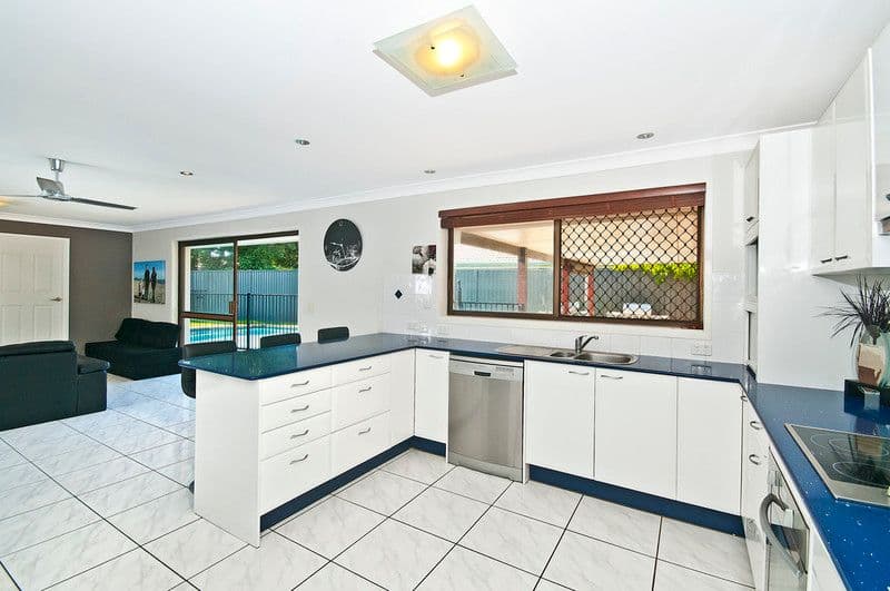 8 Linum Street, PALM BEACH QLD 4221, Palm Beach - Thumbnail 4