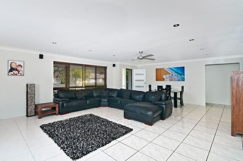 8 Linum Street, PALM BEACH QLD 4221, Palm Beach - Thumbnail 5
