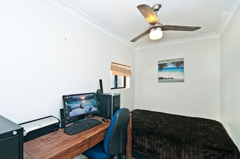 8 Linum Street, PALM BEACH QLD 4221, Palm Beach - Thumbnail 7