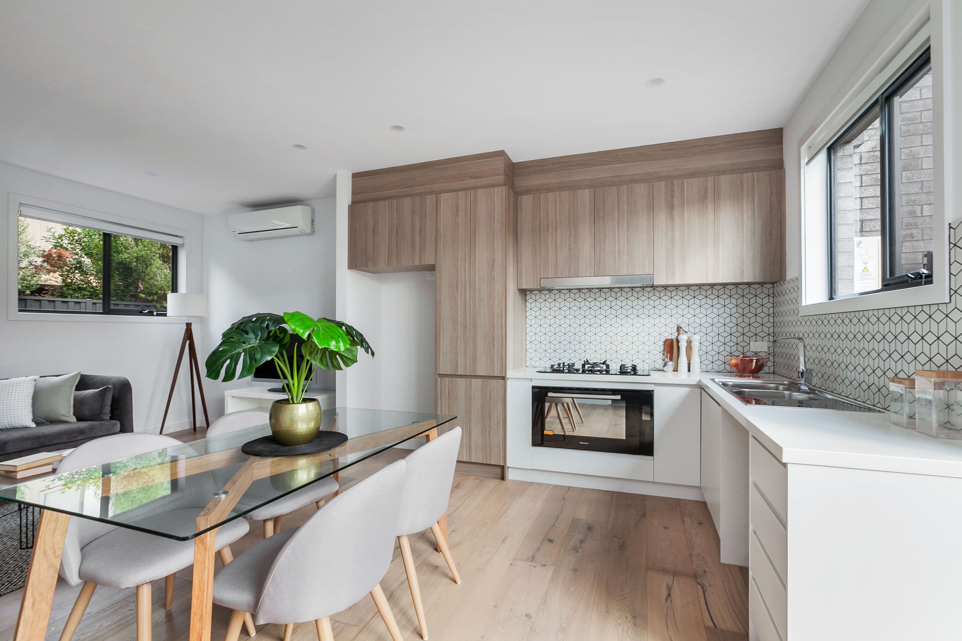 10 Gregory Street, Oak Park VIC 3046, Oak Park - Thumbnail 3