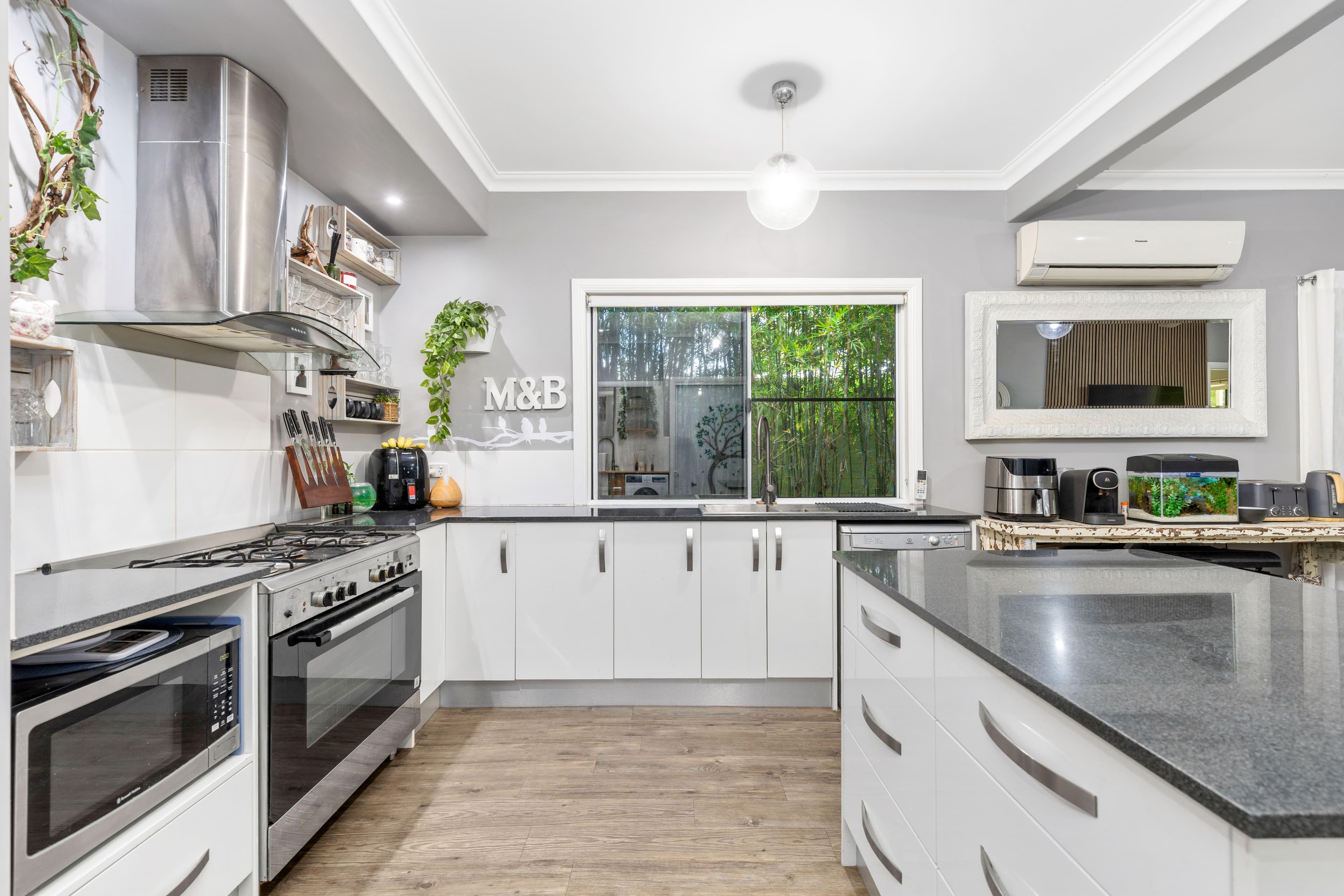 109 Harris Street, Emerald QLD 4720, Emerald - Thumbnail 8