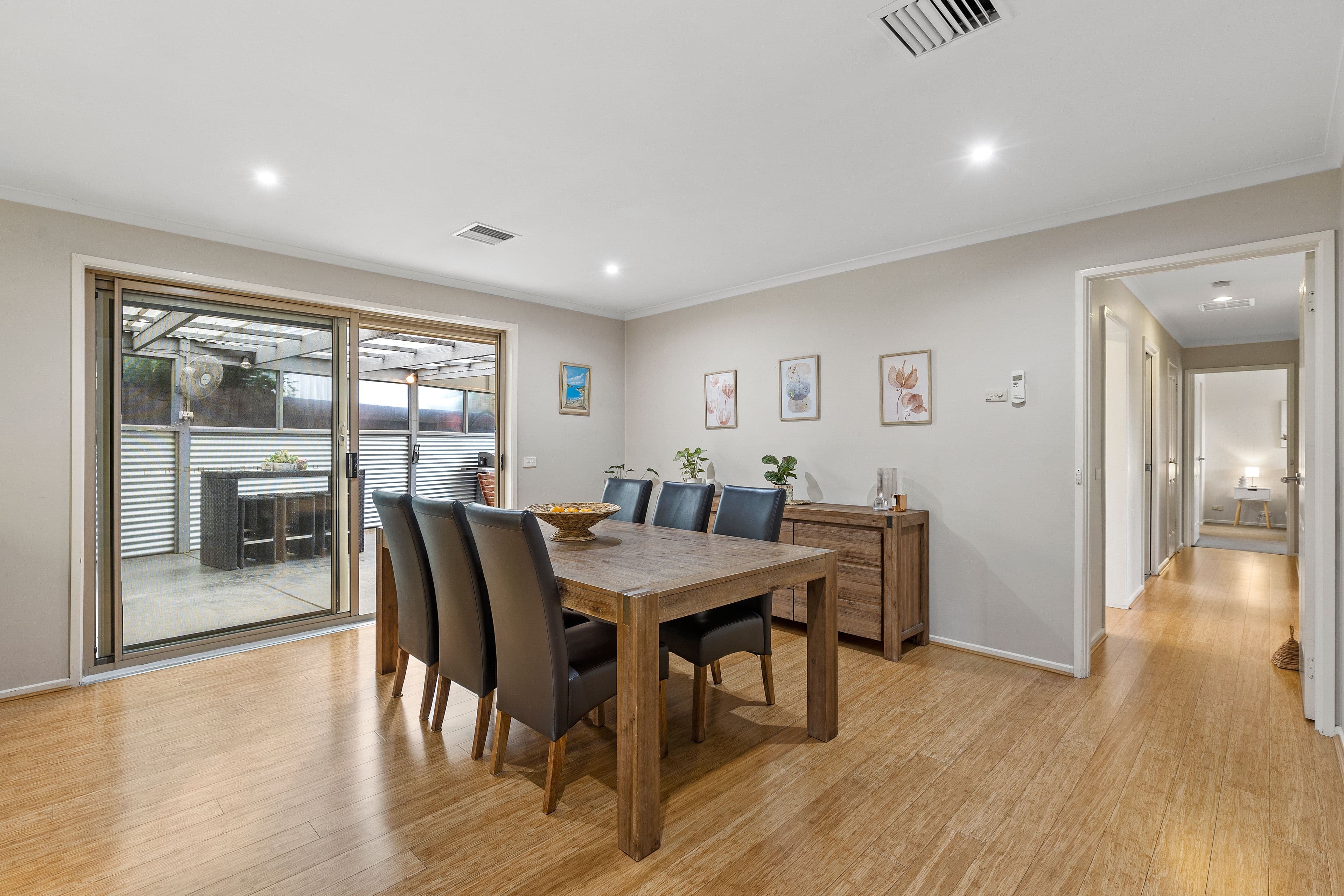 4 Lovell Close, Rowville VIC 3178, Rowville - Thumbnail 5