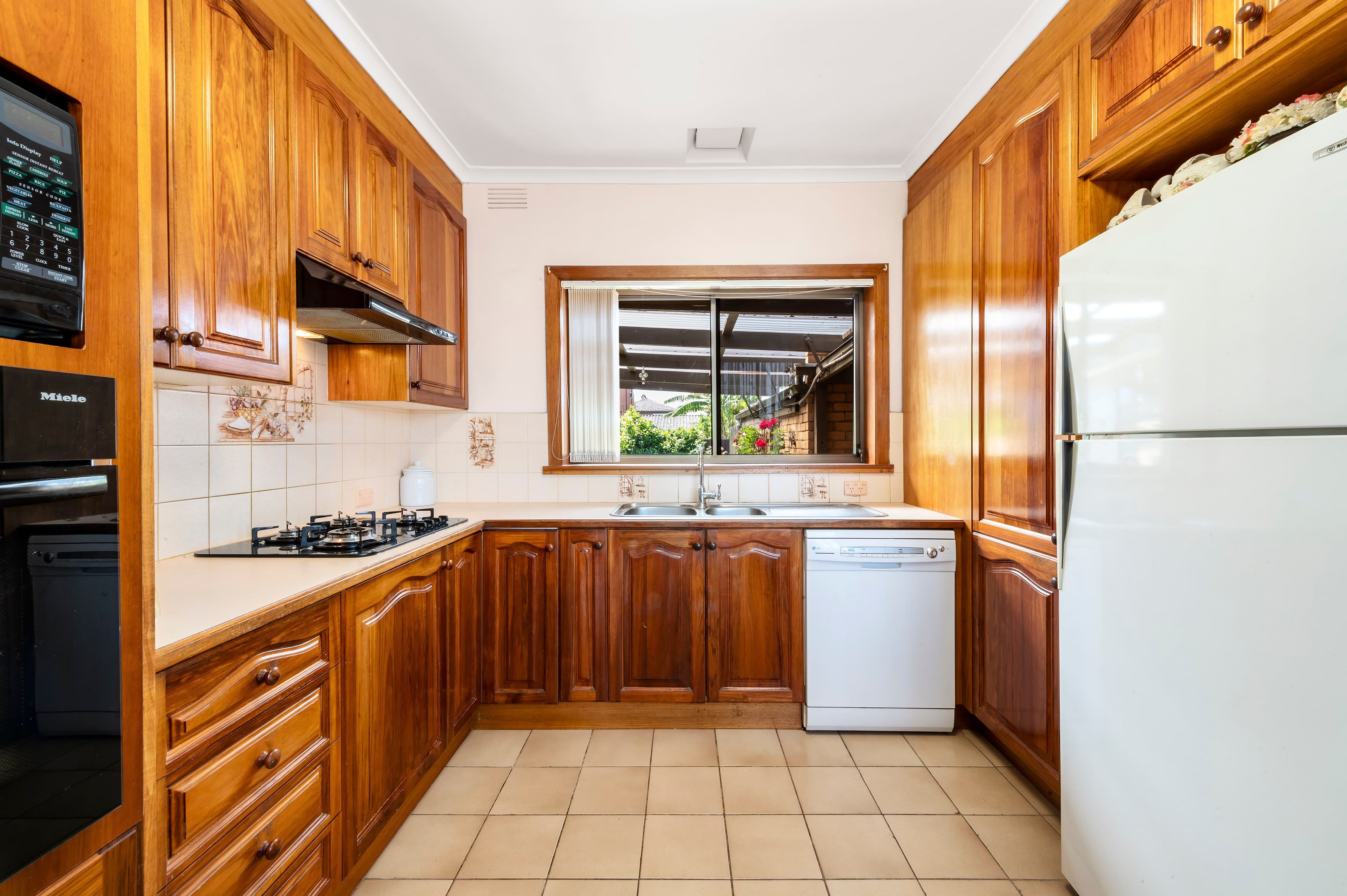 29 Hardy Court, Oakleigh South VIC 3167, Oakleigh South - Thumbnail 3