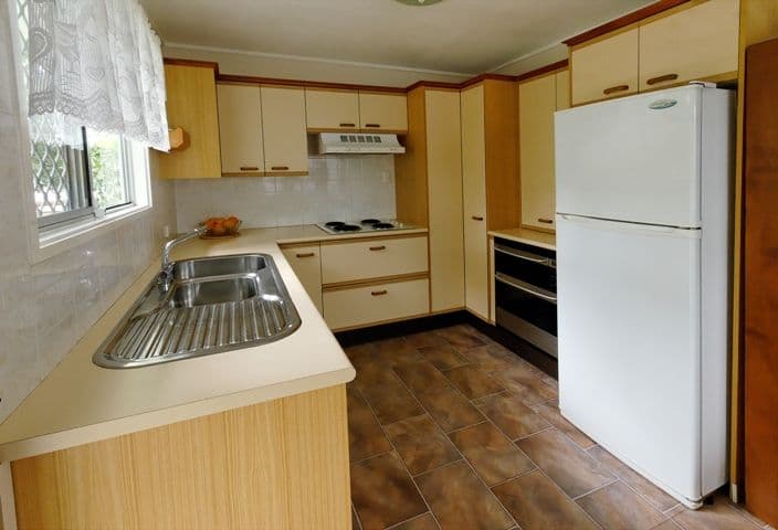 210  Upper Miles Avenue, KELSO QLD 4815, Kelso - Thumbnail 4
