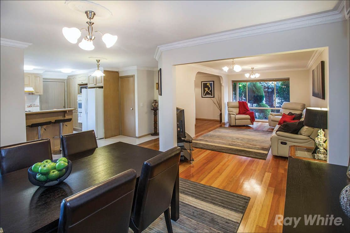 27 Munro Avenue, Mount Waverley VIC 3149, Mount Waverley - Thumbnail 2