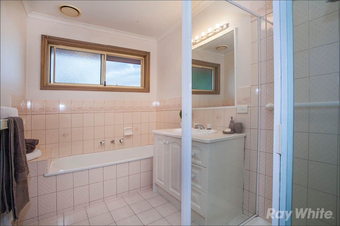 27 Munro Avenue, Mount Waverley VIC 3149, Mount Waverley - Thumbnail 7