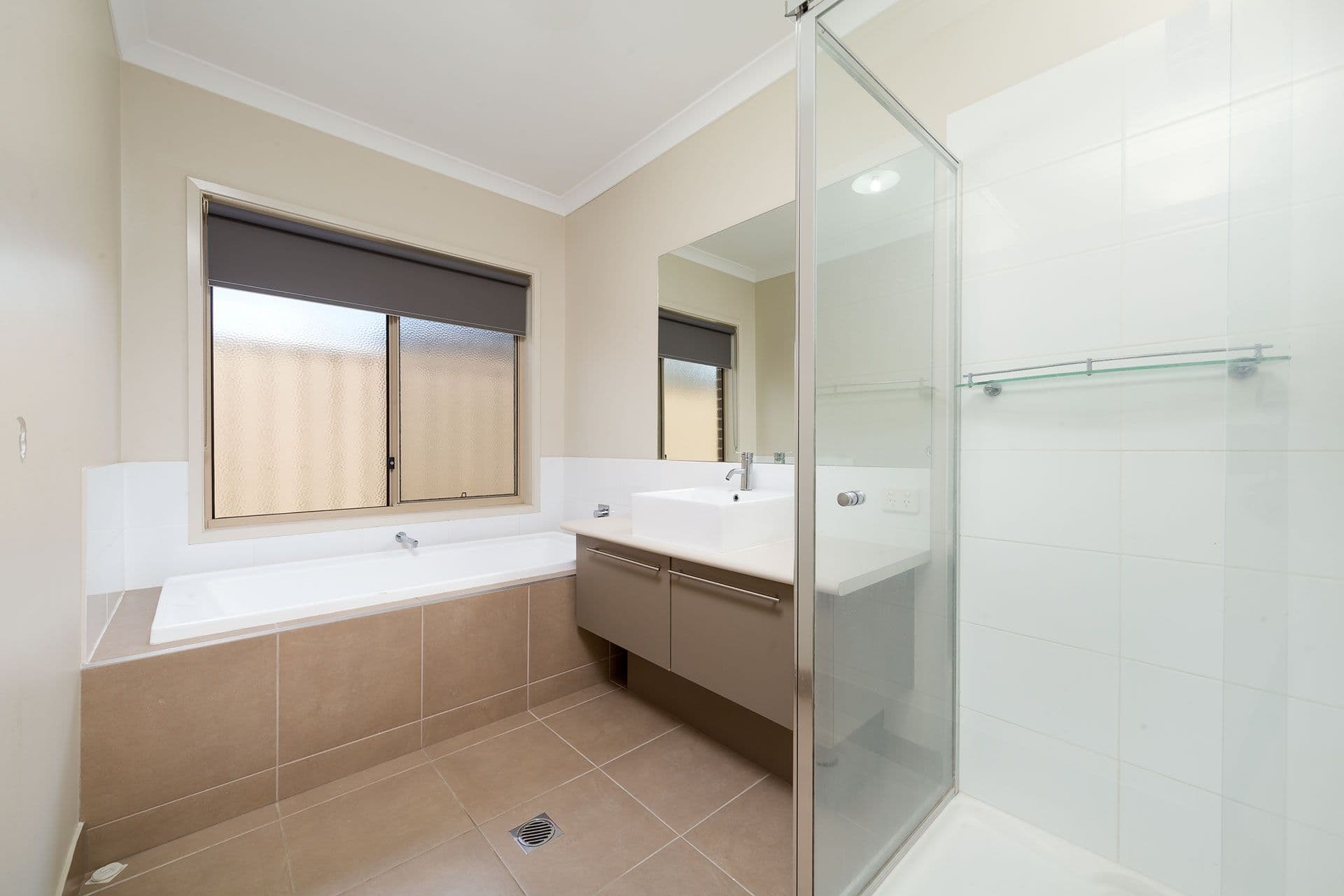 28 Nicola Place, Lavington - Thumbnail 7