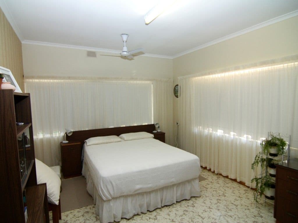 16 Anderson Road, Loxton North SA 5333, Loxton North - Thumbnail 4