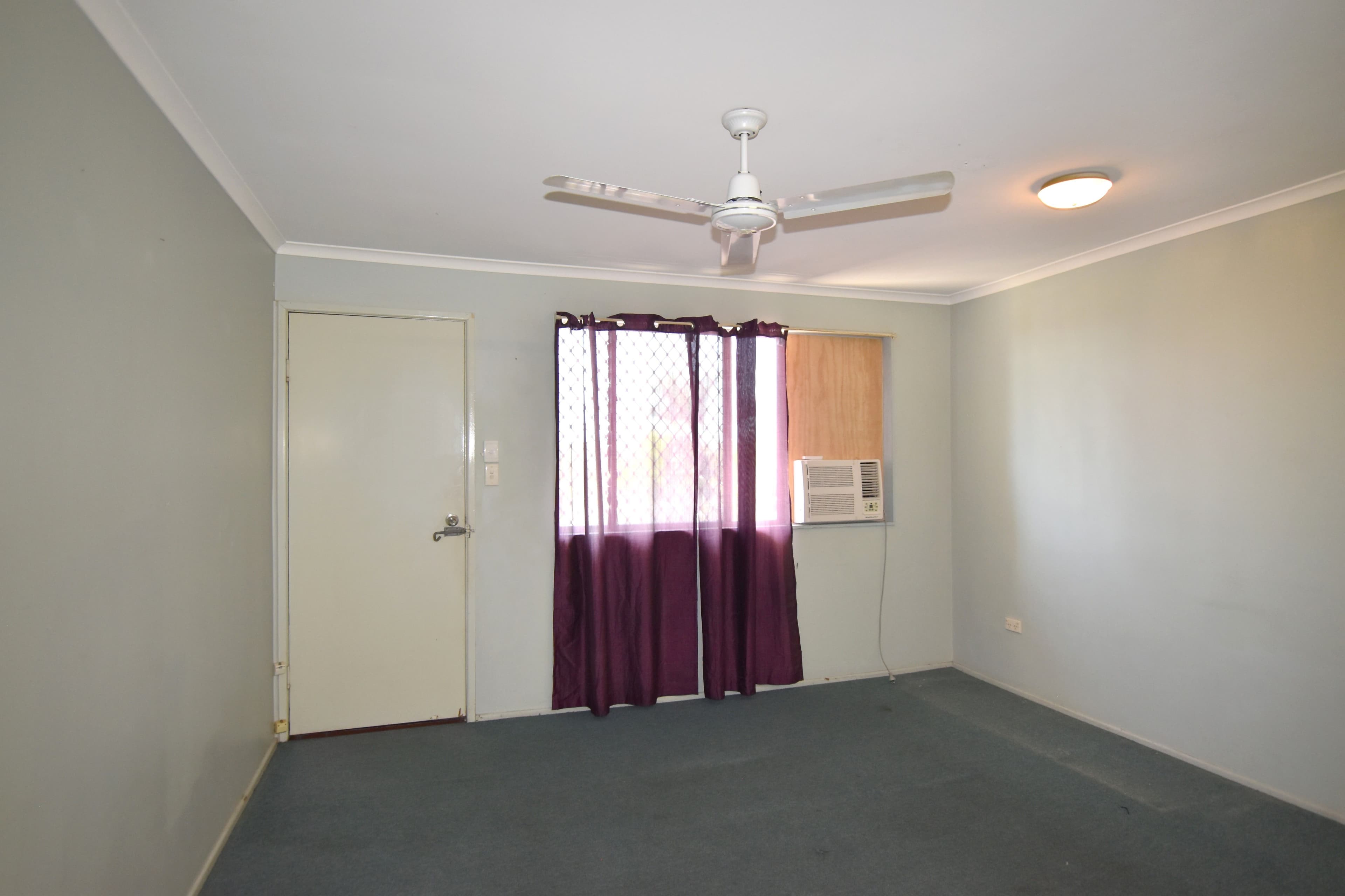 32 Elizabeth Street, South Gladstone QLD 4680, South Gladstone - Thumbnail 3