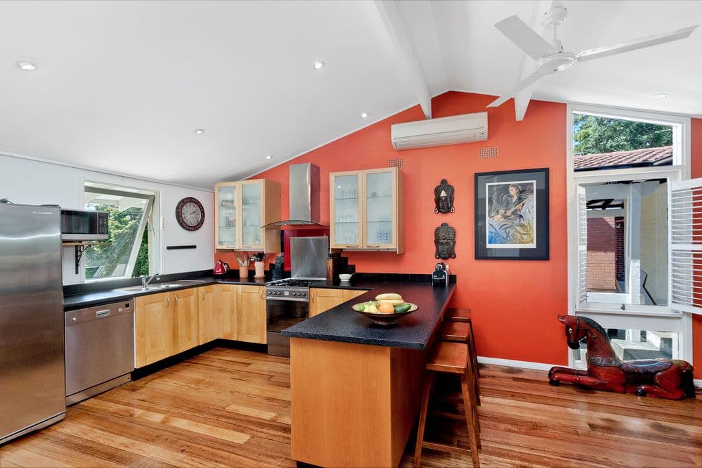 5 Greystones Road, Killarney Heights - Thumbnail 2