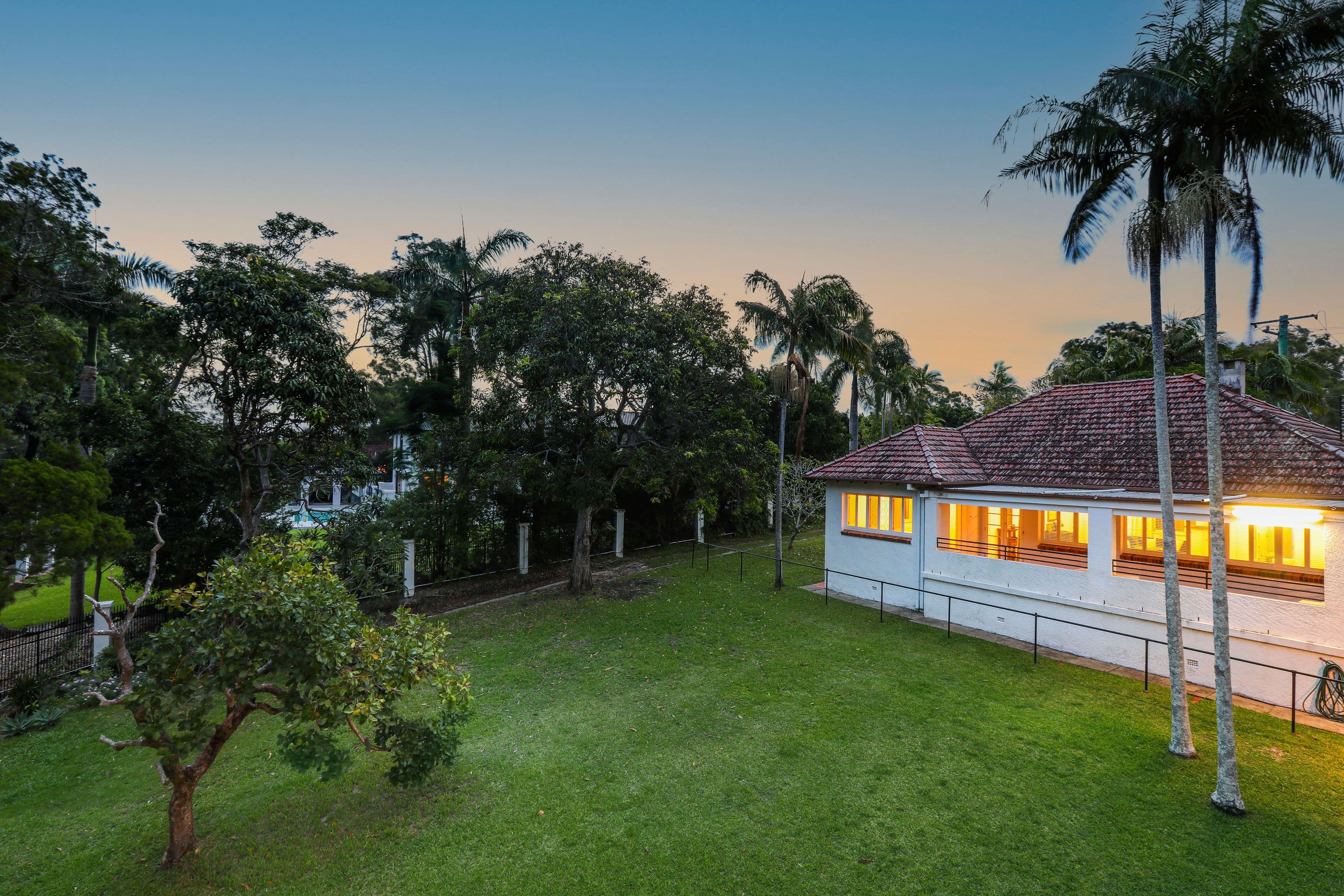3 Radford Street, Southport QLD 4215, Southport - Thumbnail 2