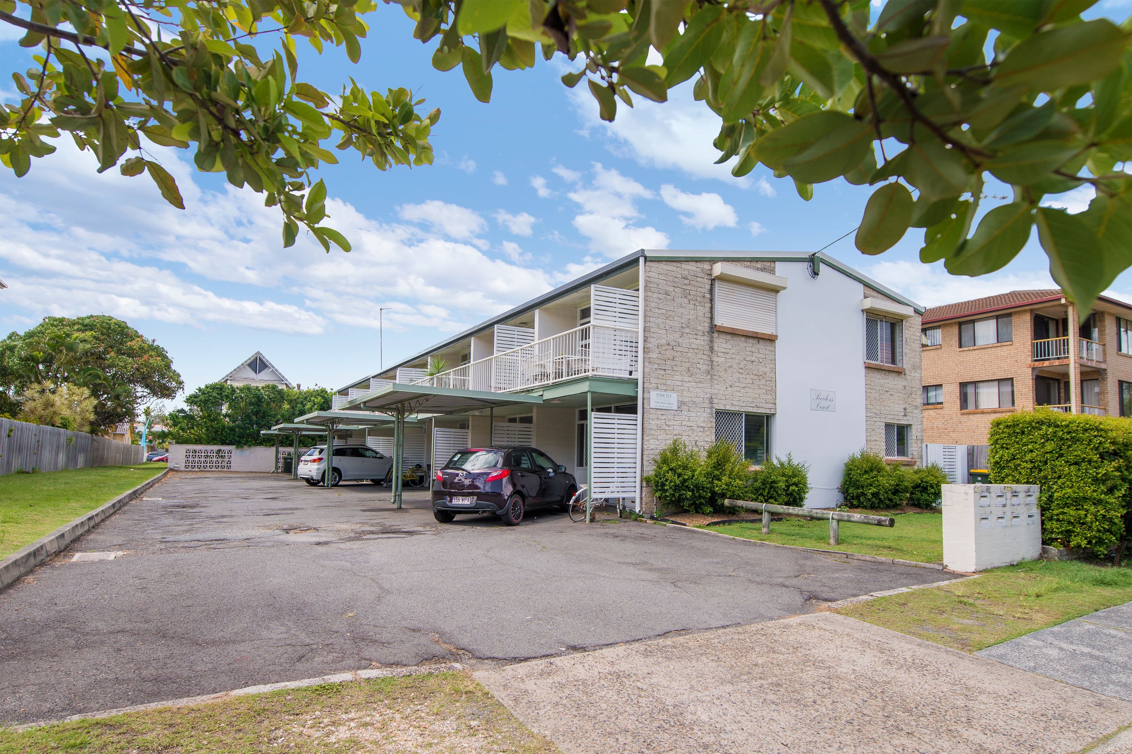 28 Peerless Avenue, Mermaid Beach QLD 4218, Mermaid Beach - Thumbnail 7