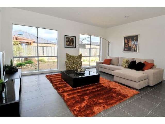 10 Nottingham Close, CRAIGIEBURN VIC 3064, Craigieburn - Thumbnail 3