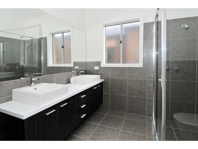 10 Nottingham Close, CRAIGIEBURN VIC 3064, Craigieburn - Thumbnail 5