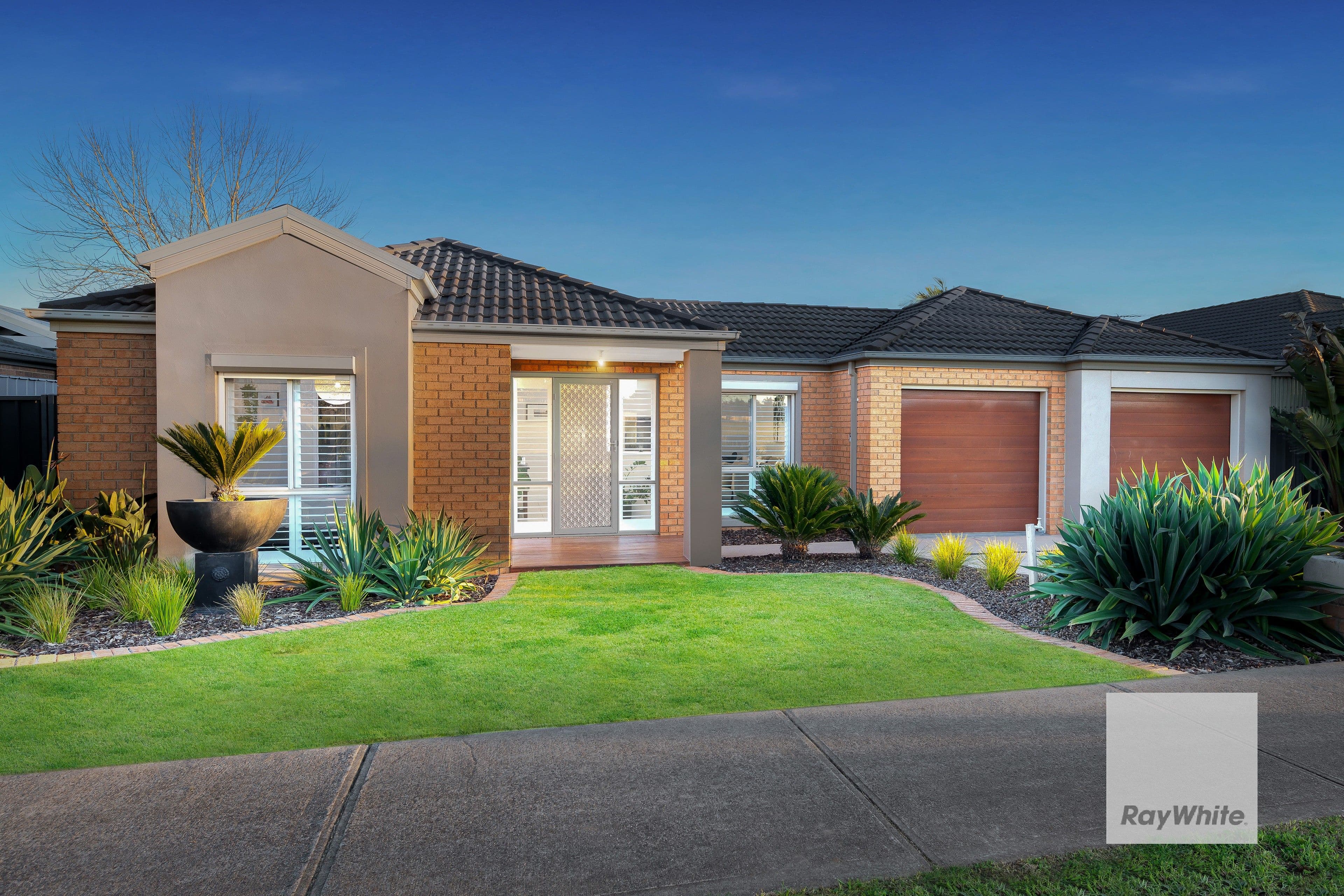 3 Hessing Green, Caroline Springs VIC 3023, Caroline Springs - Image 1