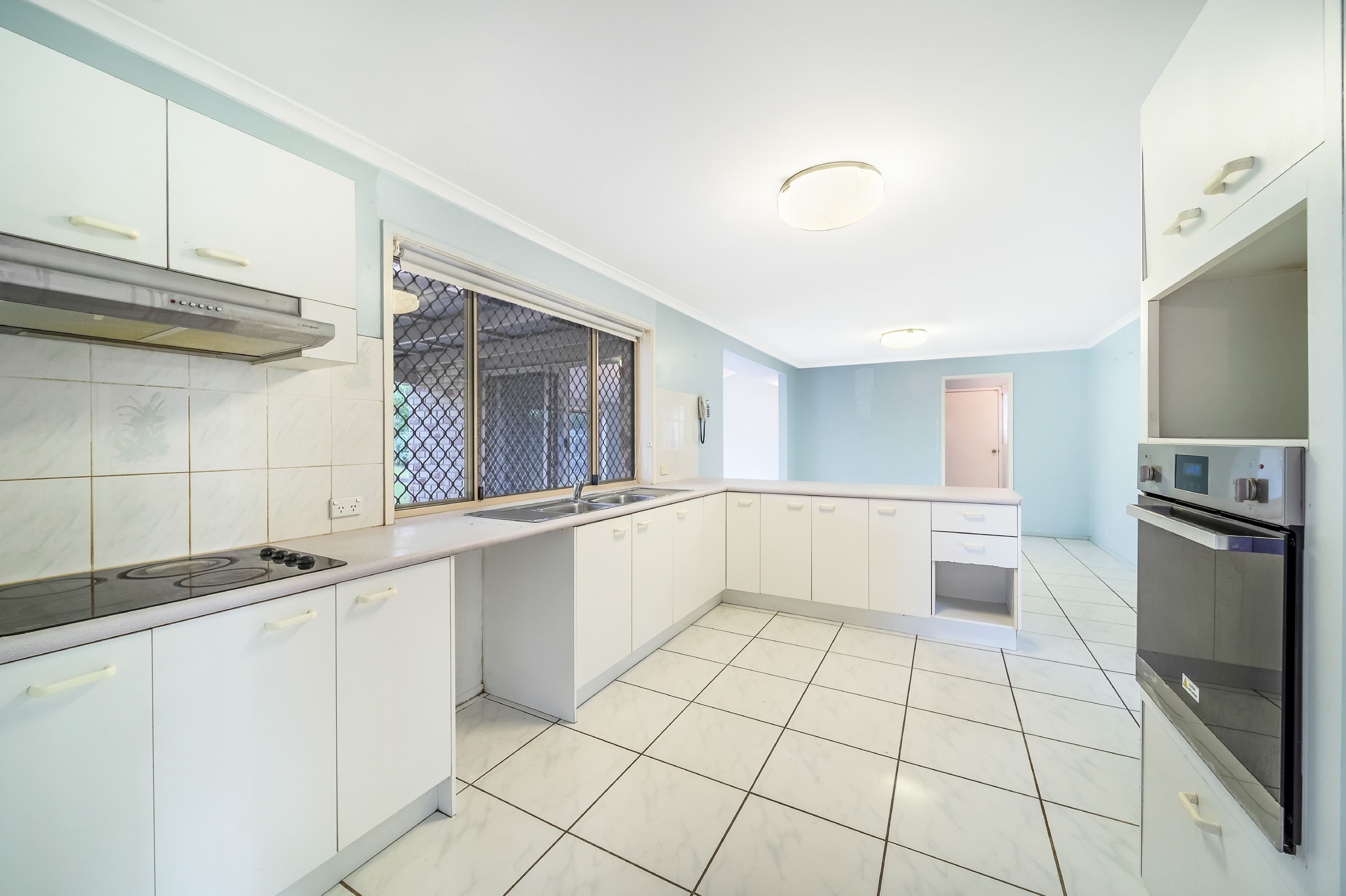 118 Kilsay Crescent, Meadowbrook QLD 4131, Meadowbrook - Thumbnail 4