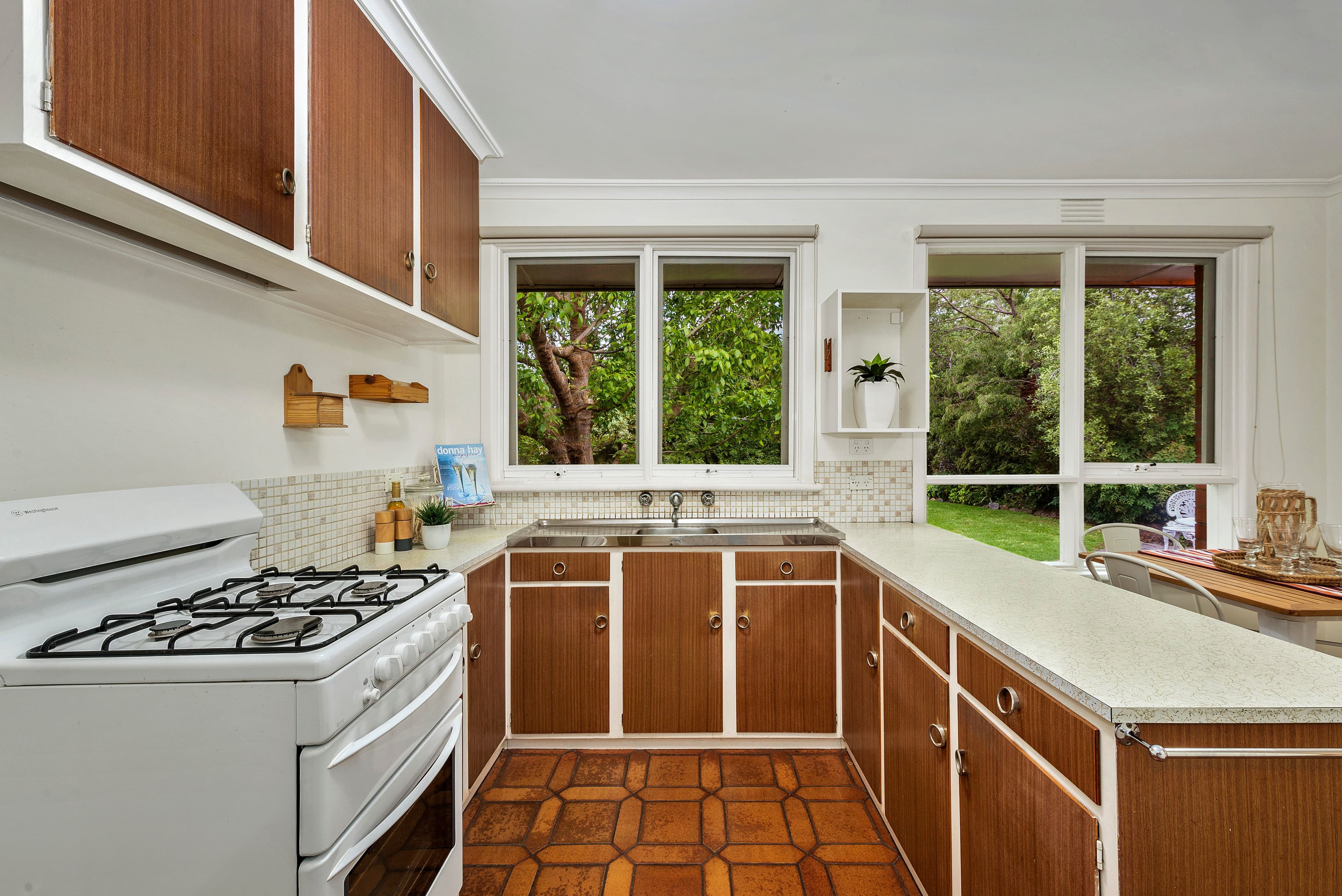 36 Howitt Drive, Templestowe Lower VIC 3107, Templestowe Lower - Thumbnail 3