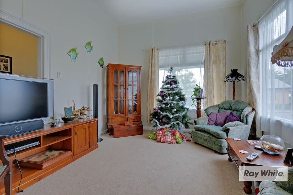 32 Dodgin Street, WYNYARD TAS 7325, Wynyard - Thumbnail 3