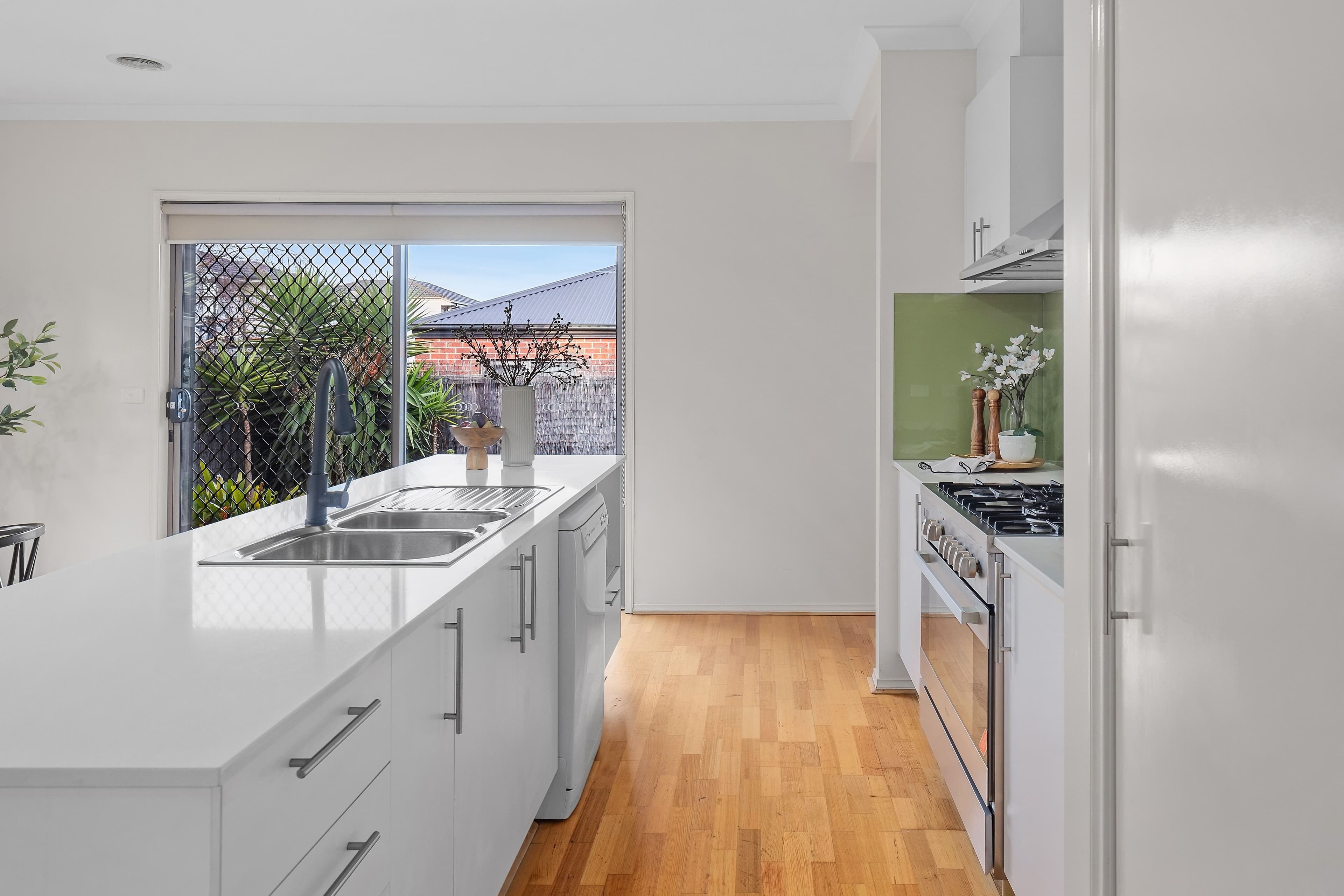 24 Atarhi Parade, Lalor VIC 3075, Lalor - Thumbnail 4