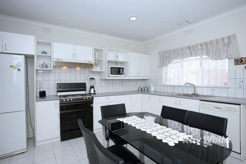 7 Peter Court, Dandenong VIC 3175, Dandenong - Thumbnail 5