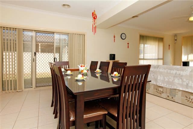 10    Abbott Court, CRAIGIEBURN VIC 3064, Craigieburn - Thumbnail 6
