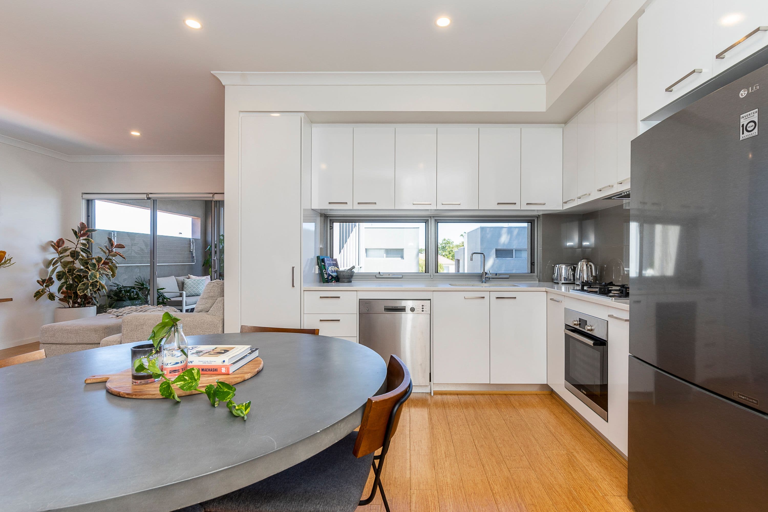 18 Brady Street, Mount Hawthorn WA 6016, Mount Hawthorn - Thumbnail 3