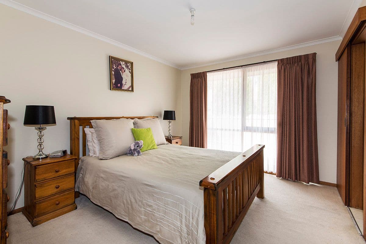 2 Hargrave Court, MILL PARK VIC 3082, Mill Park - Thumbnail 8