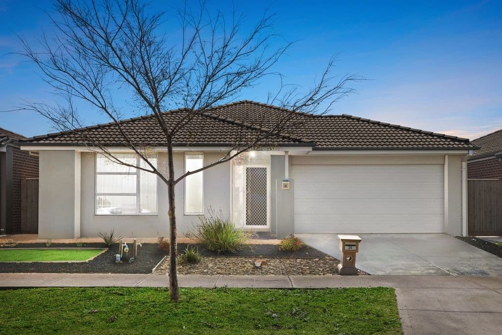24 Wirruna Street, Werribee VIC 3030, Werribee - Thumbnail 2