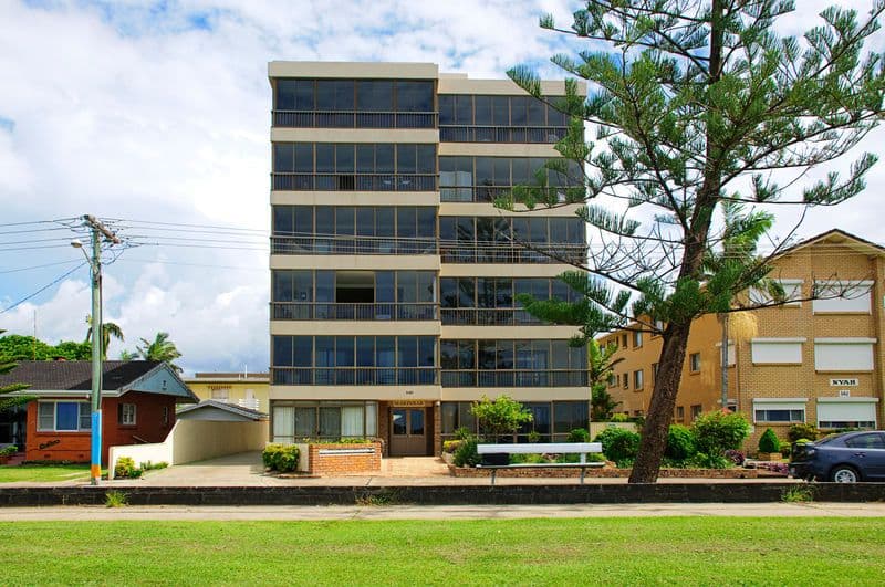 540 Marine Parade, BIGGERA WATERS QLD 4216, Biggera Waters - Thumbnail 2