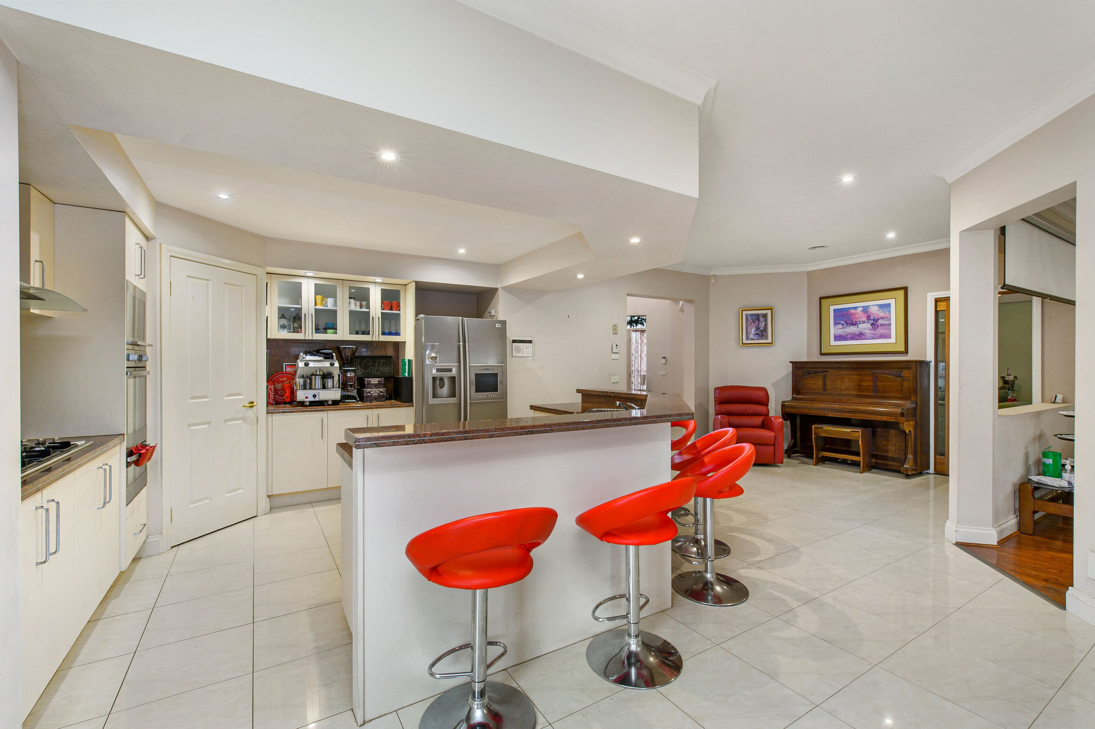 22 St Georges Avenue, Caroline Springs VIC 3023, Caroline Springs - Thumbnail 4