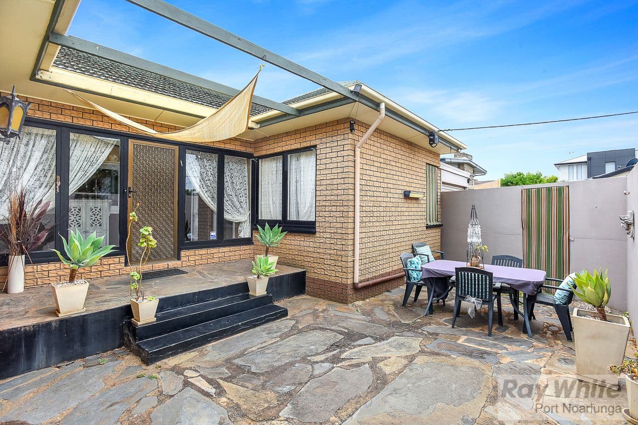 37 Clovelly Avenue, Christies Beach SA 5165, Christies Beach - Thumbnail 4