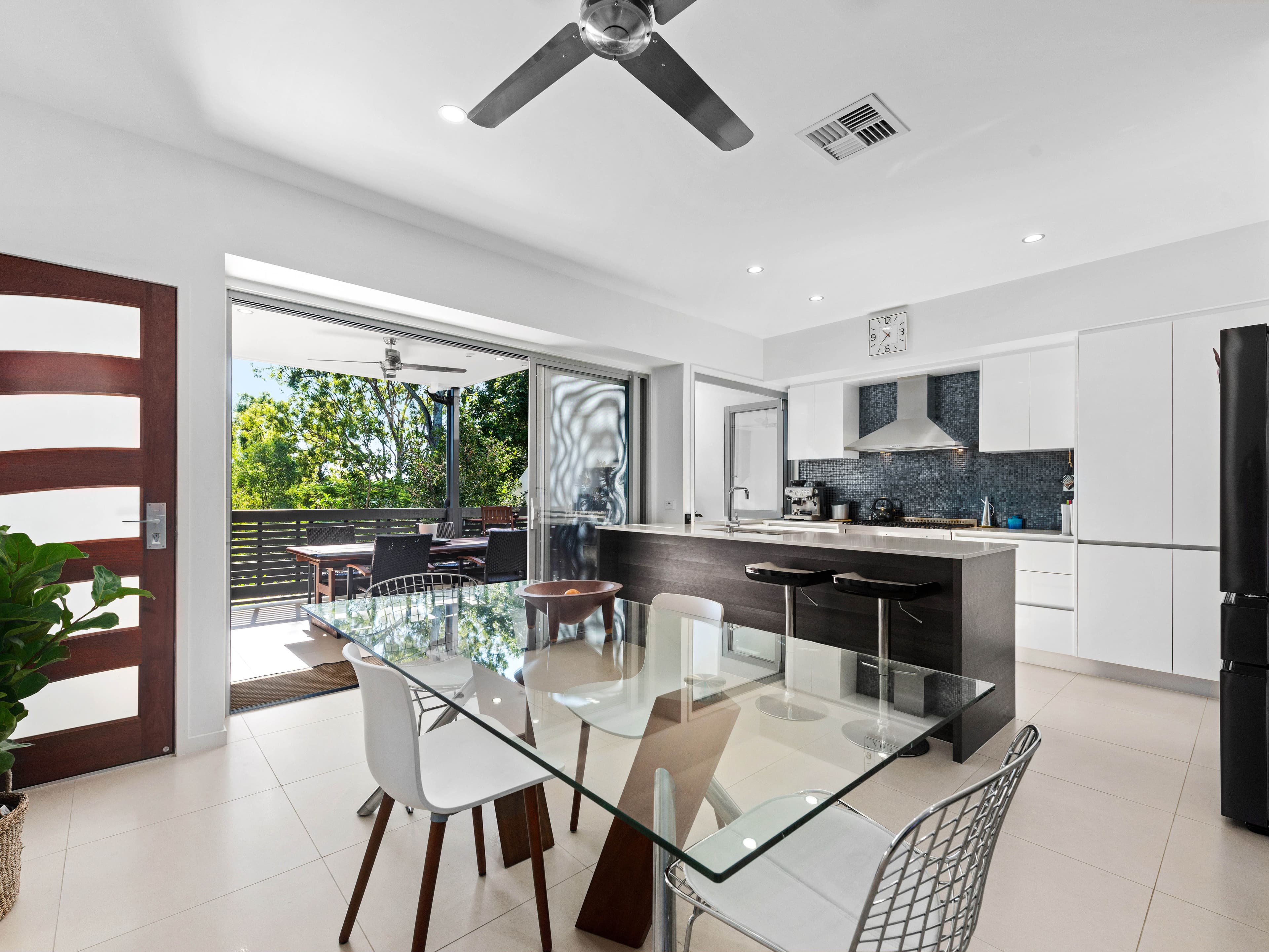 15 Quarry Road, Alderley QLD 4051, Alderley - Thumbnail 2