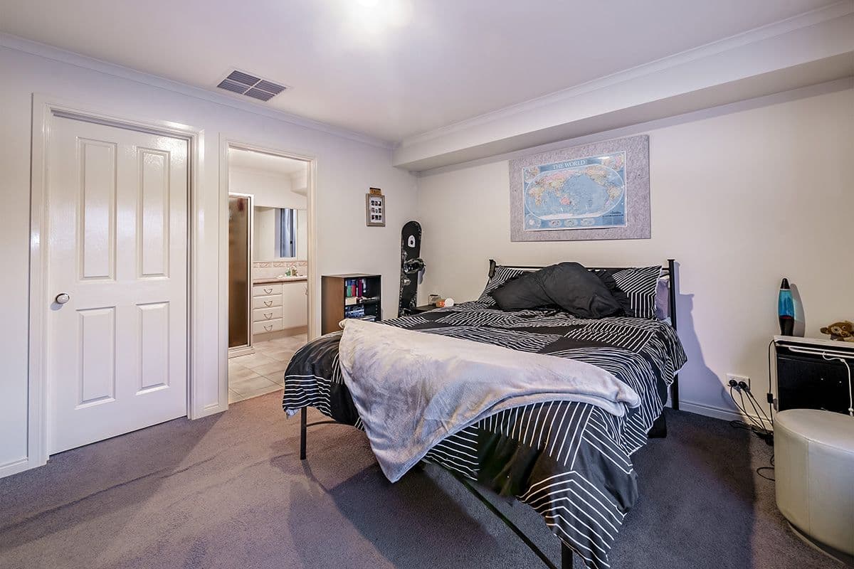 2 Baildor Court, Cranbourne VIC 3977, Cranbourne - Thumbnail 4