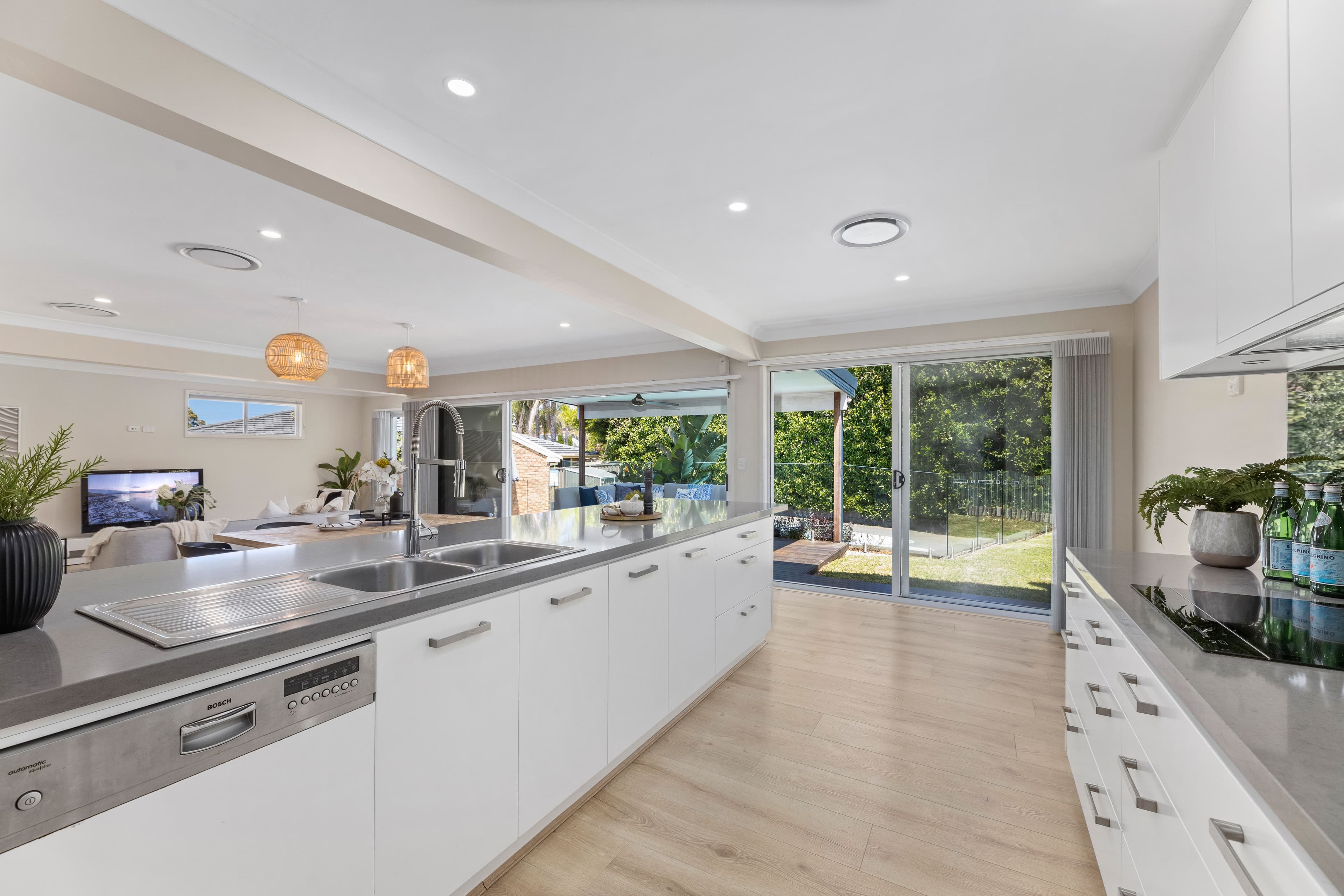 10 Field Place, Illawong NSW 2234, Illawong - Thumbnail 2