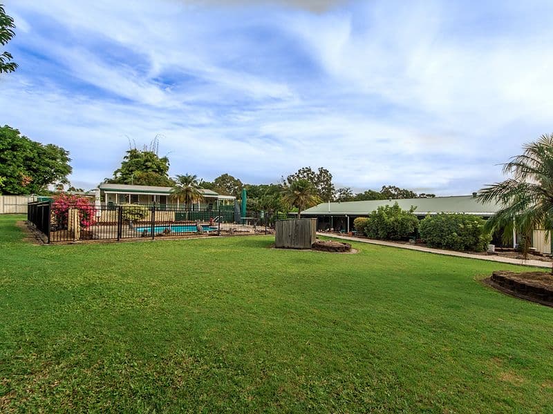 24 Oberon Way, Oxenford QLD 4210, Oxenford - Thumbnail 2
