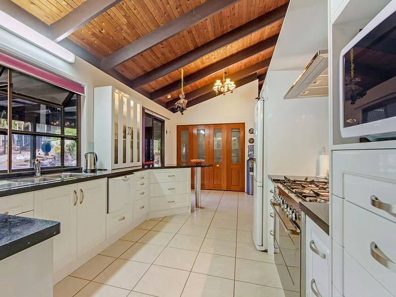 24 Oberon Way, Oxenford QLD 4210, Oxenford - Thumbnail 3
