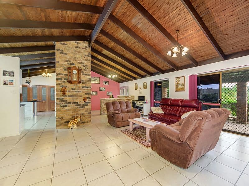 24 Oberon Way, Oxenford QLD 4210, Oxenford - Thumbnail 8