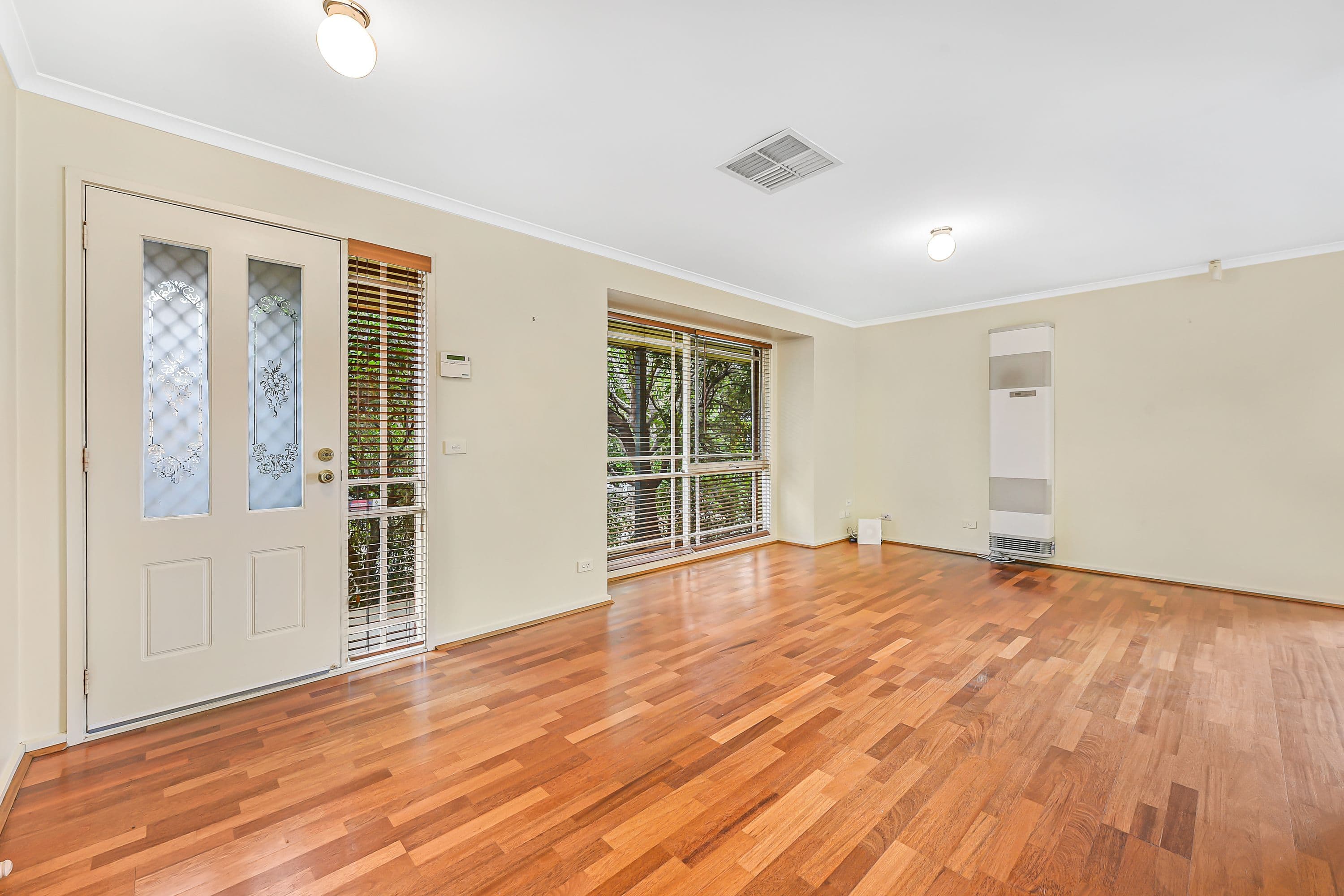 30 Highclere Avenue, Mount Waverley VIC 3149, Mount Waverley - Thumbnail 3