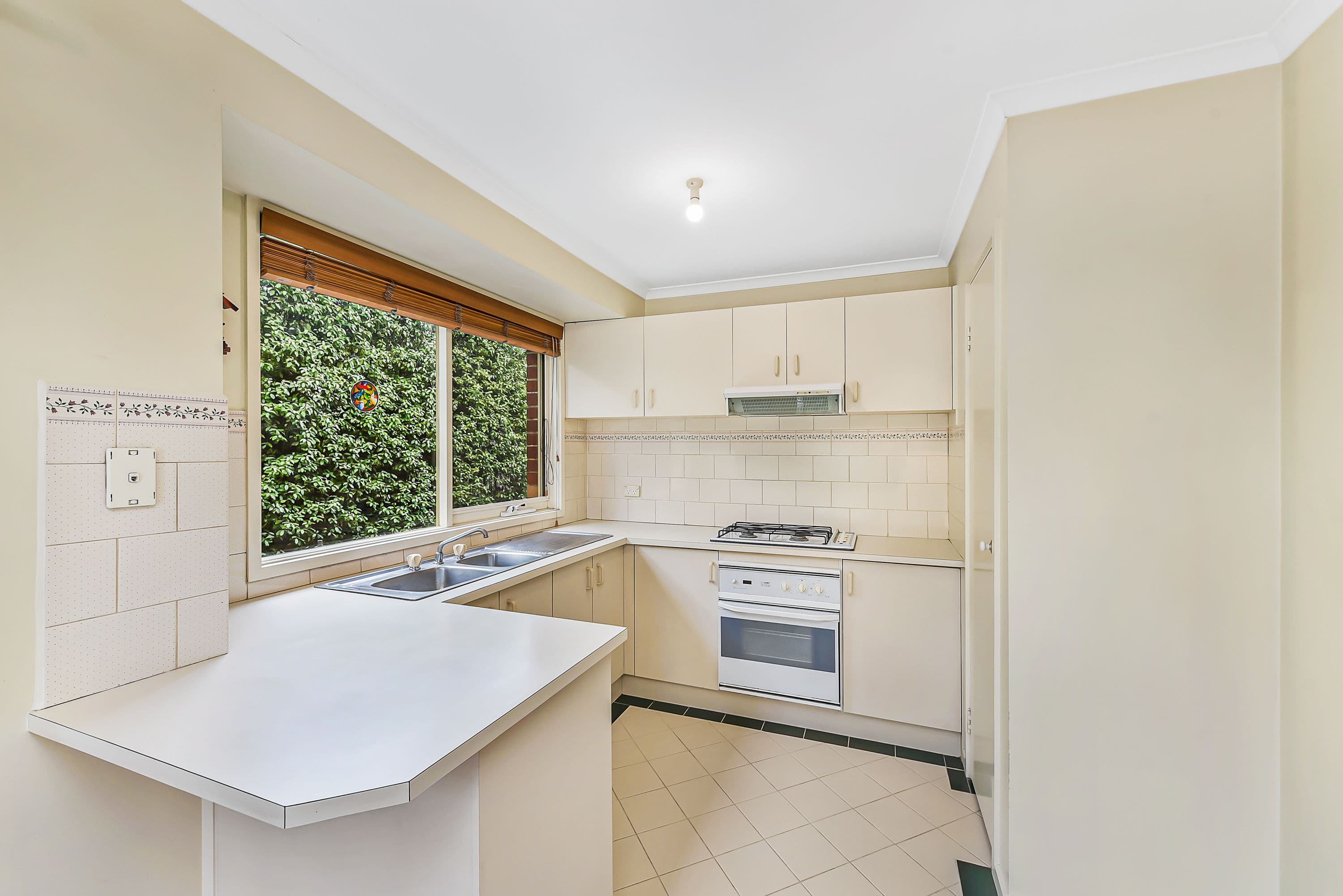 30 Highclere Avenue, Mount Waverley VIC 3149, Mount Waverley - Thumbnail 6