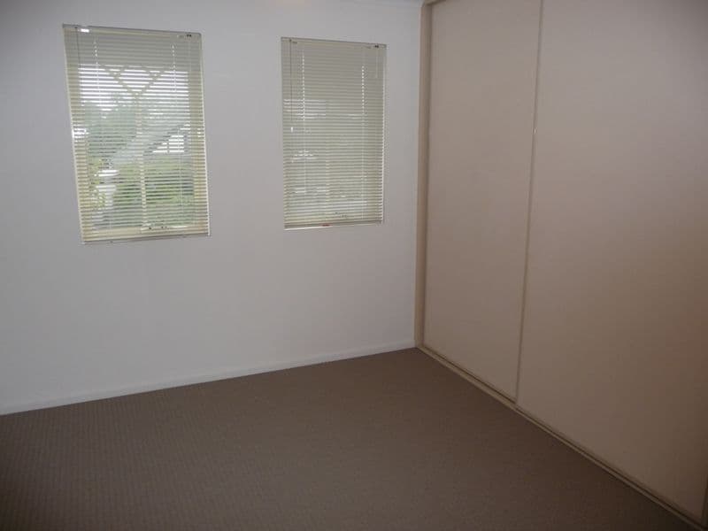 71 Kew Drive, OAKDEN SA 5086, Oakden - Thumbnail 3