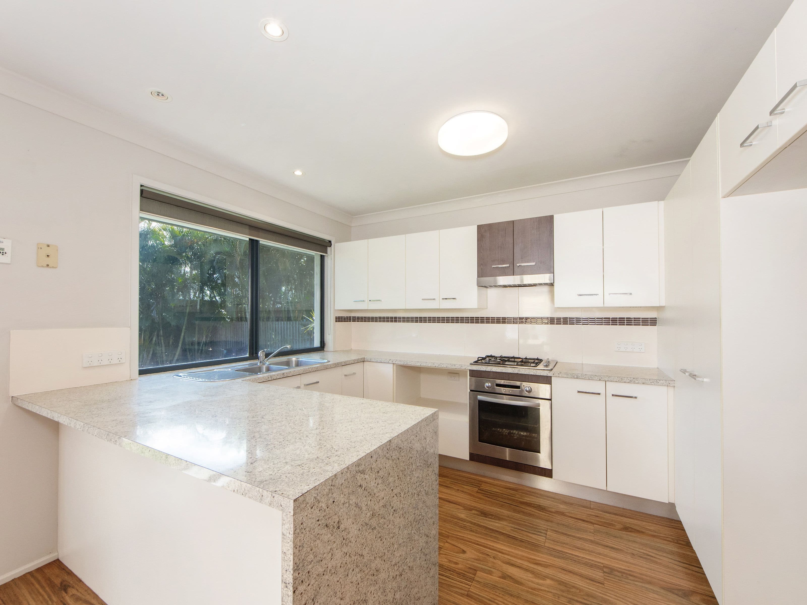 6 Appollo Place, Oxenford QLD 4210, Oxenford - Thumbnail 2