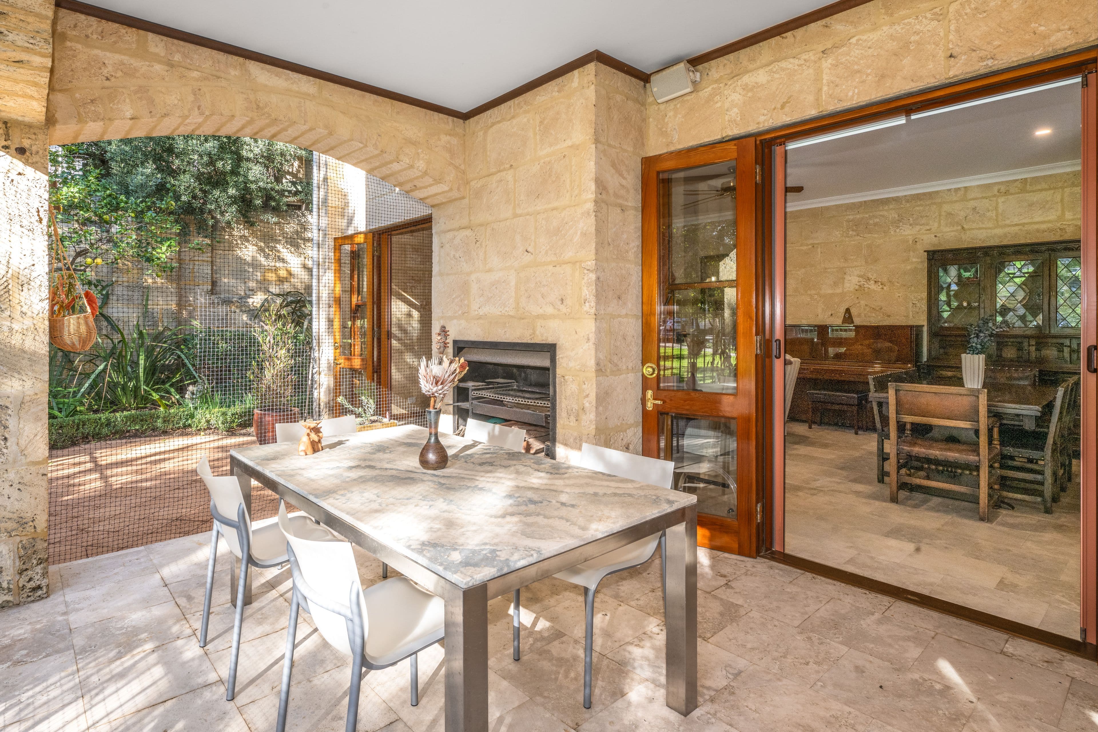 93 Thompson Road, North Fremantle WA 6159, North Fremantle - Thumbnail 3
