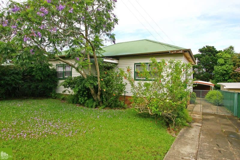 37 Lake Entrance Road, OAK FLATS NSW 2529, Oak Flats - Thumbnail 2