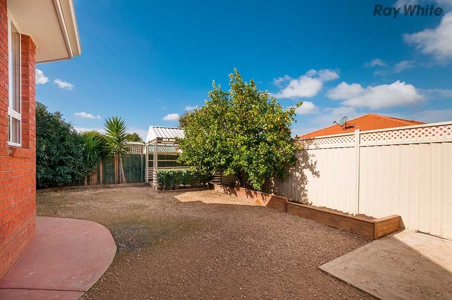 7 Herman Close, Taylors Lakes VIC 3038, Taylors Lakes - Thumbnail 7