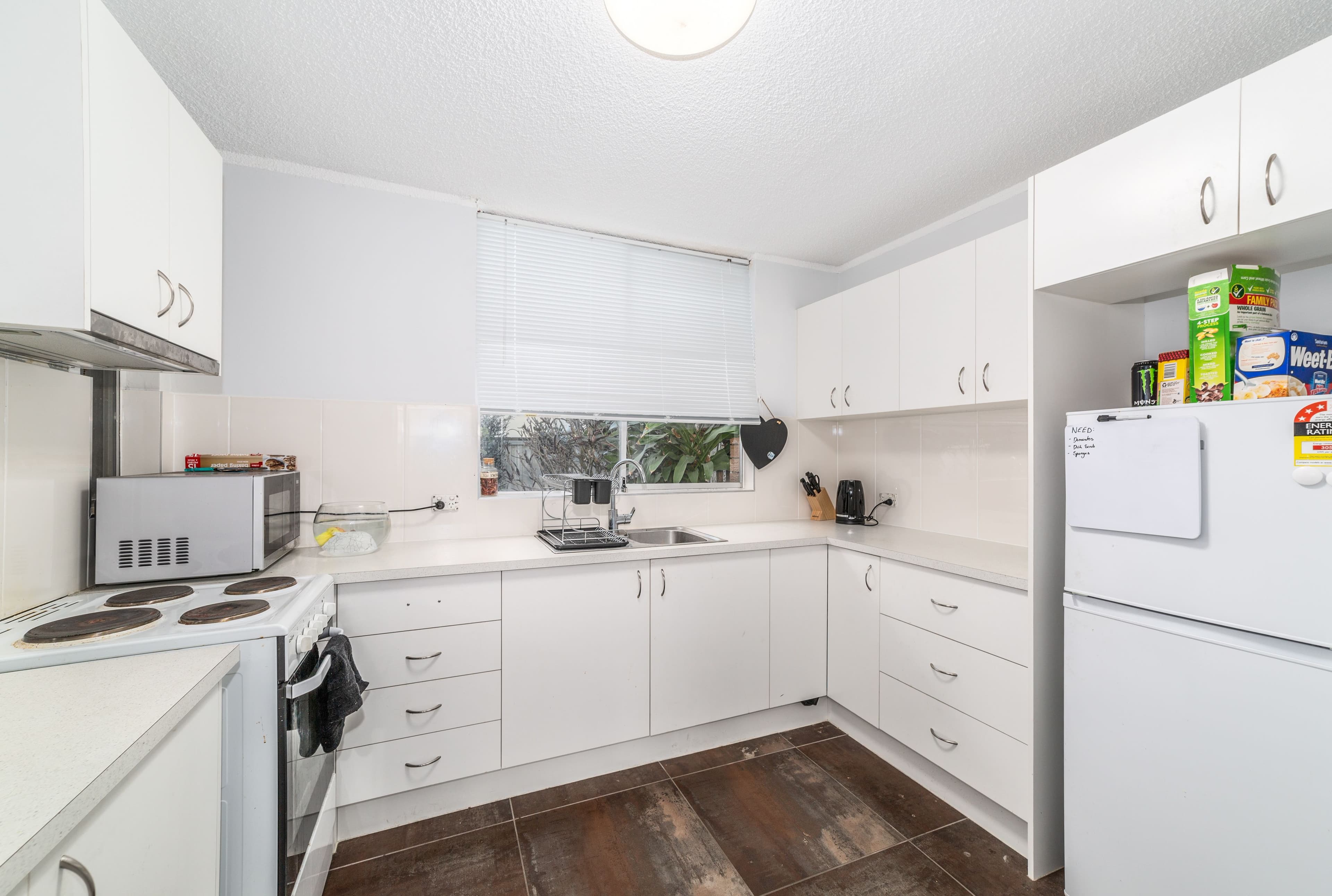 11 Peninsular Drive, Surfers Paradise QLD 4217, Surfers Paradise - Thumbnail 2
