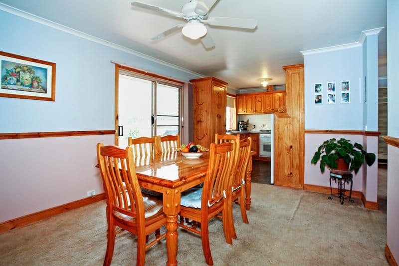 28 Schmitt Court, WHITTINGTON VIC 3219, Whittington - Thumbnail 5