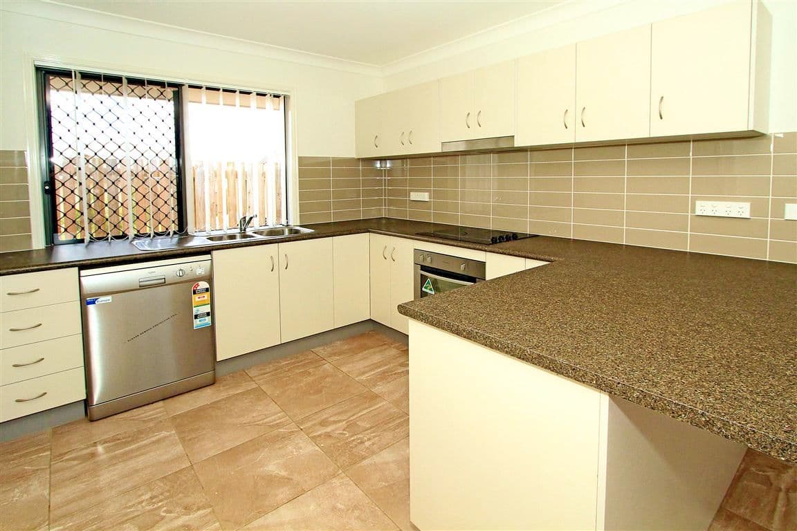4 Leichhardt Drive, Gracemere QLD 4702, Gracemere - Thumbnail 2